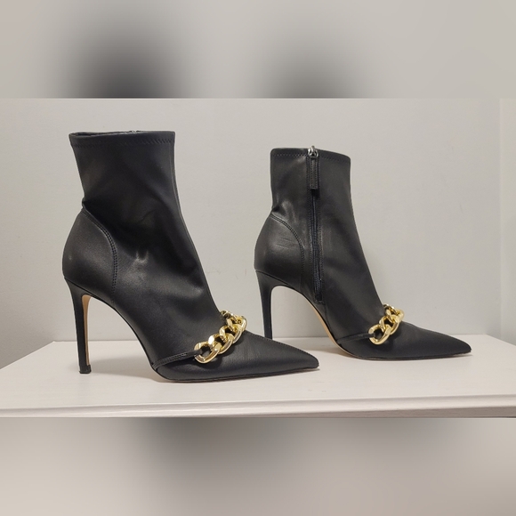 ZARA GOLD CHAIN FAUX LEATHER ANKLE BOOTS BLACK SIZEUS 9/ EU 40 - Picture 15 of 16